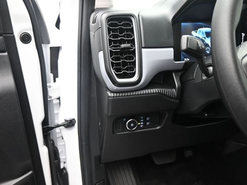 New 2025 Ford Ranger XL image 3