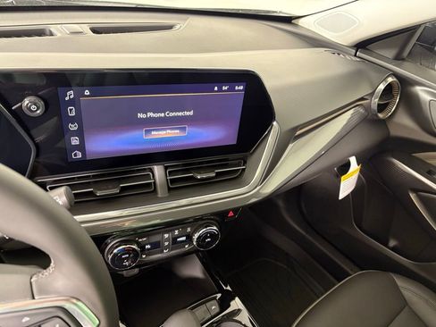 New 2026 Chevrolet Trax ACTIV w/ Driver Confidence Package image 28