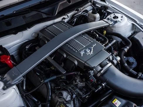 Used 2010 Ford Mustang GT Premium image 74