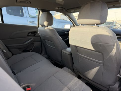 Used 2015 Chevrolet Malibu LS FWD image 4