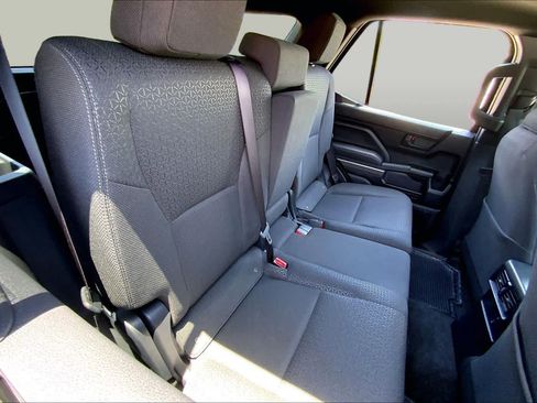 Used 2025 Toyota 4Runner SR5 AWD/4WD image 19