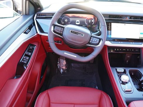 Used 2024 Jeep Wagoneer Launch Edition image 20