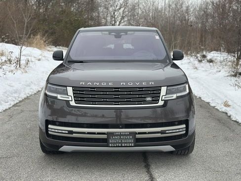 Used 2023 Land Rover Range Rover SE image 3