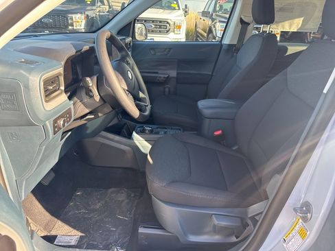 New 2025 Ford Maverick XL image 10