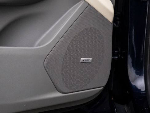 Certified 2022 Cadillac XT5 Premium Luxury w/ LPO, Floor Liner Package image 15