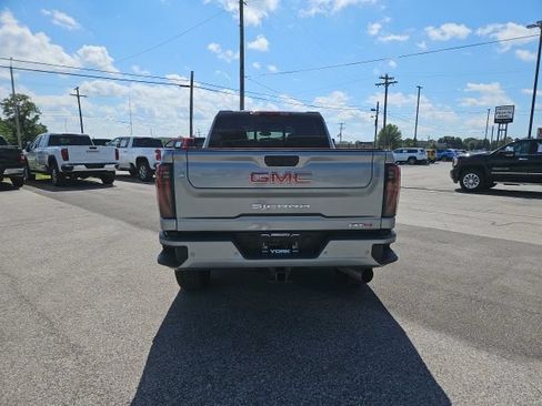 Used 2026 GMC Sierra 2500 AT4 w/ AT4 Premium Plus Package AWD/4WD image 7
