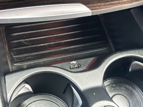 Used 2019 BMW 530i xDrive AWD/4WD image 26