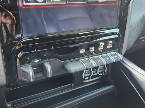 Used 2021 RAM 3500 Laramie AWD/4WD image 22