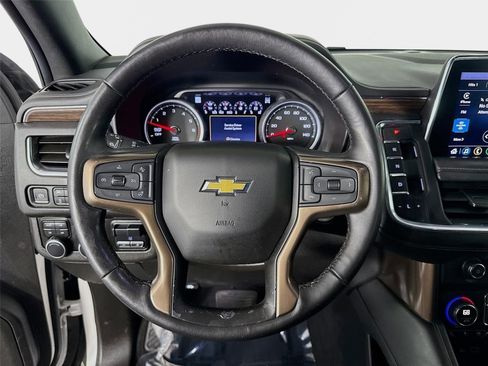 Used 2021 Chevrolet Suburban High Country w/ Premium Package AWD/4WD image 12