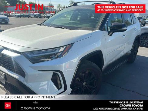 Used 2023 Toyota RAV4 XSE AWD/4WD image 4