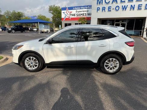 Certified 2022 Ford Escape SE w/ Convenience Package FWD image 3