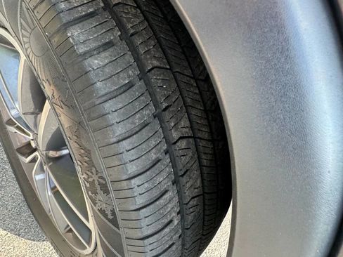 Used 2019 Jeep Grand Cherokee Limited image 20