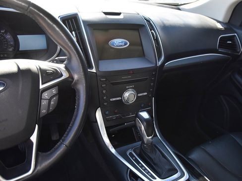 Used 2017 Ford Edge Titanium w/ Equipment Group 301A image 8