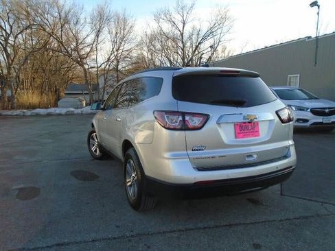 Used 2017 Chevrolet Traverse LT AWD/4WD image 23