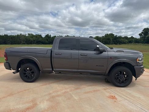 Used 2022 RAM 2500 Laramie AWD/4WD image 4