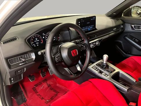 Used 2025 Honda Civic Type R image 16
