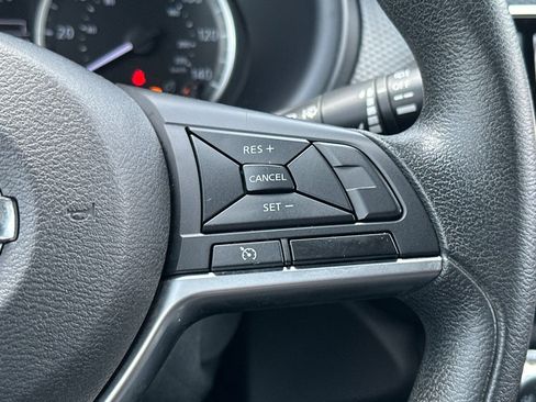 Used 2021 Nissan Kicks S image 26