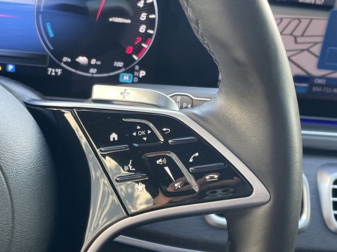 Certified 2025 Mercedes-Benz GLE 450e 4MATIC image 28