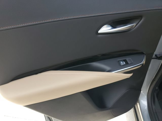 Certified 2024 Cadillac XT4 Luxury FWD image 13