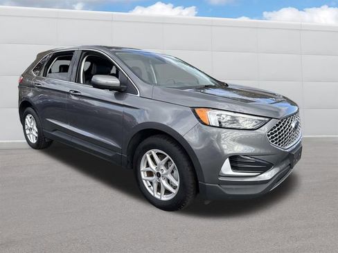 Used 2024 Ford Edge SEL image 12
