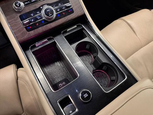 Used 2021 Lincoln Aviator Reserve w/ Equipment Group 202A image 24