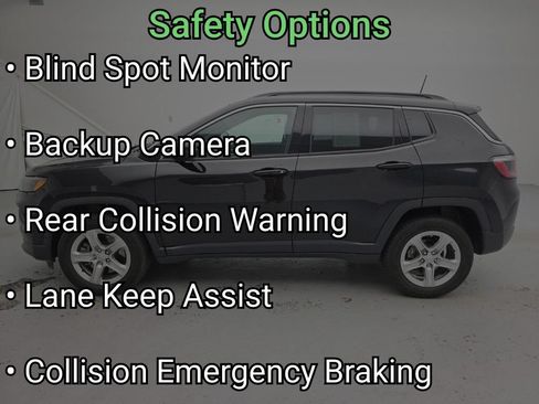 Used 2023 Jeep Compass Latitude AWD/4WD image 9