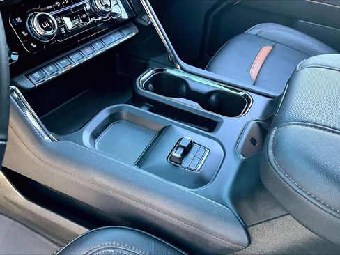 Certified 2024 GMC Sierra 2500 AT4 w/ AT4 Premium Plus Package image 17