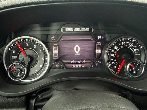 Used 2023 RAM 1500 Laramie AWD/4WD image 13