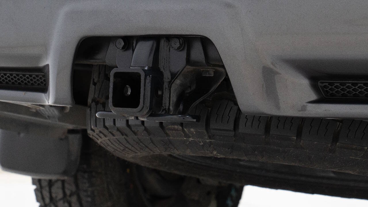 Used 2011 Toyota 4Runner Limited AWD/4WD image 17