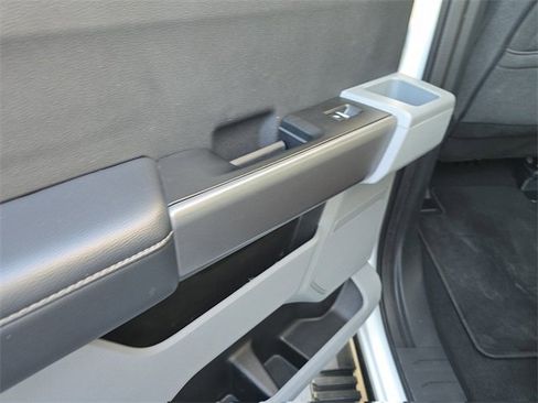 Used 2025 Ford F250 XLT image 12
