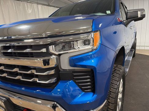 Used 2022 Chevrolet Silverado 1500 LTZ w/ LTZ Premium Package image 15