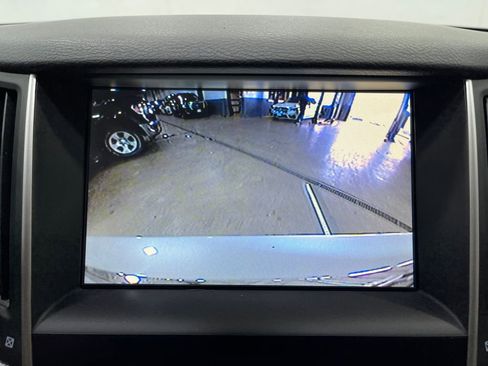 Used 2014 INFINITI Q50 2.0t w/ Moonroof Package image 10