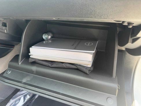 Used 2023 Nissan Altima 2.5 SR w/ SR Premium Package image 34