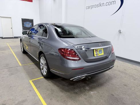 Used 2017 Mercedes-Benz E 300 4MATIC image 5