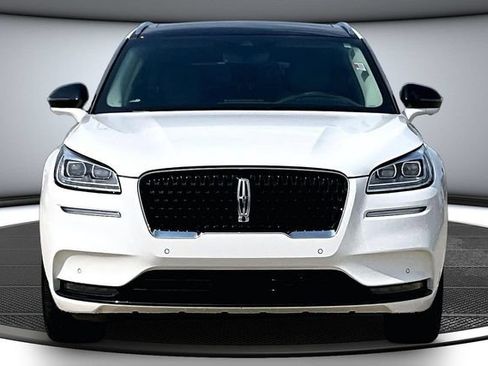 Used 2022 Lincoln Corsair Reserve w/ Equipment Group 201A AWD/4WD image 2