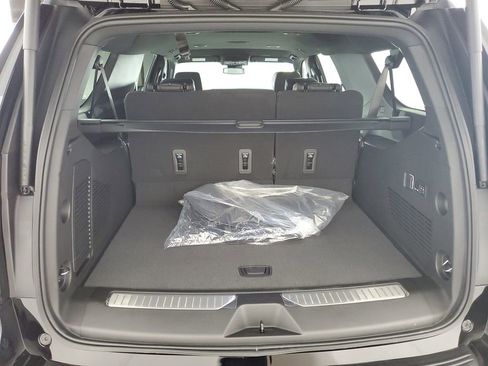 New 2026 Chevrolet Suburban Z71 w/ Comfort Package image 33