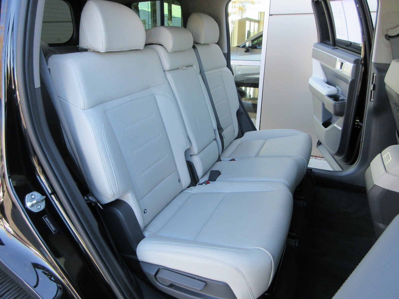 Used 2024 Hyundai Santa Fe Limited AWD/4WD image 23