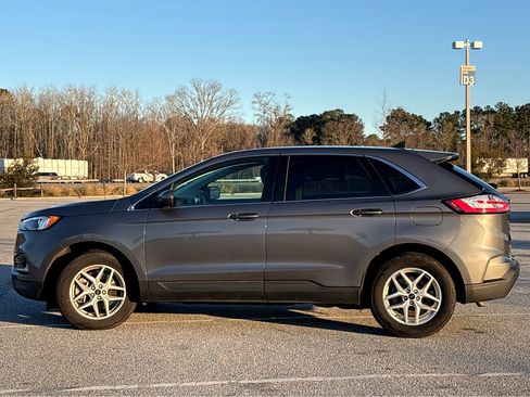 Used 2024 Ford Edge SEL image 20