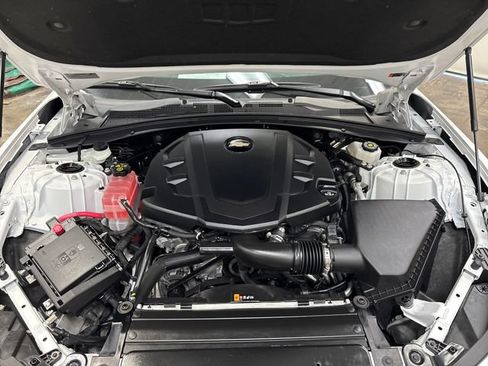Used 2023 Chevrolet Camaro LT RWD image 17
