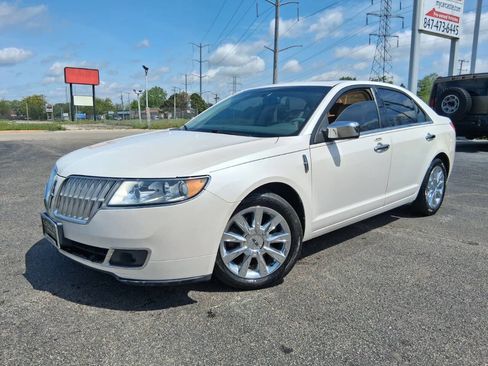 Used 2012 Lincoln MKZ FWD image 1