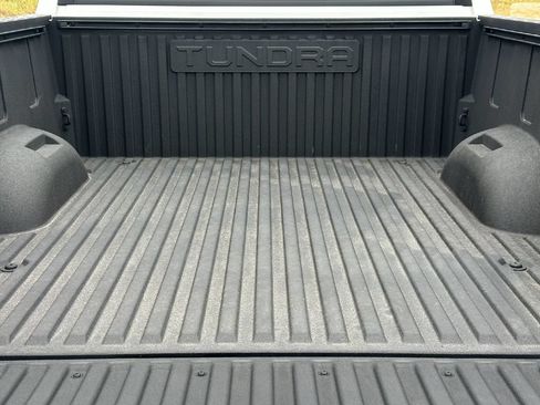 Used 2025 Toyota Tundra Limited AWD/4WD image 22