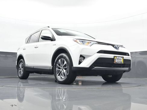 Used 2016 Toyota RAV4 XLE AWD/4WD image 24