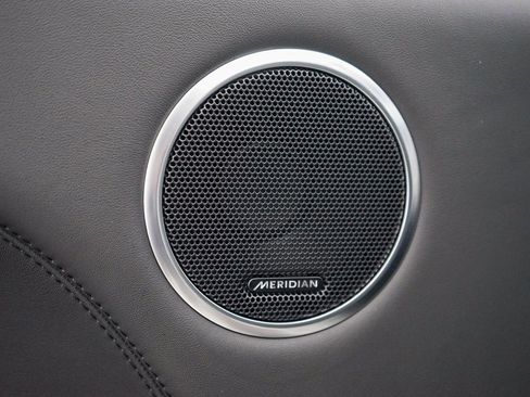 Used 2022 Land Rover Range Rover Sport SVR image 28