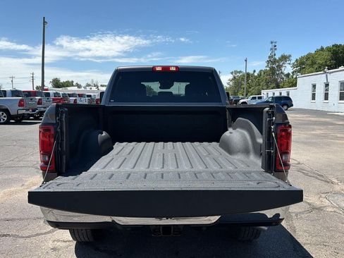 Used 2026 RAM 2500 Big Horn AWD/4WD image 9