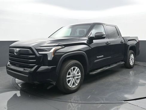 Used 2024 Toyota Tundra SR5 w/ SR5 Convenience Package image 8