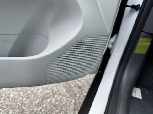 New 2025 Hyundai Kona SEL AWD/4WD image 16