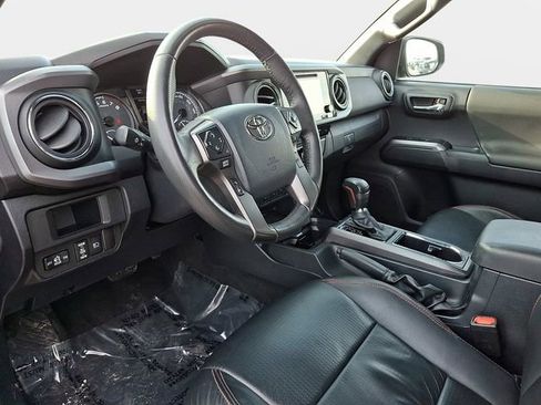 Used 2018 Toyota Tacoma TRD Pro image 18