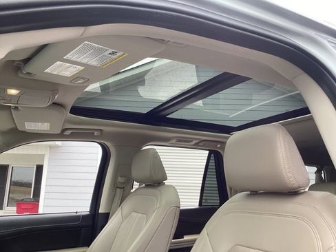 Used 2024 Ford Expedition Max Limited image 13