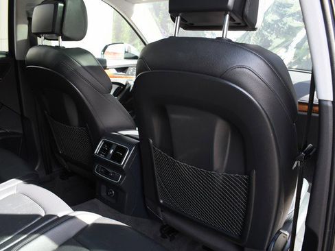 Used 2018 Audi Q5 2.0T Premium Plus w/ Premium Plus Package image 28