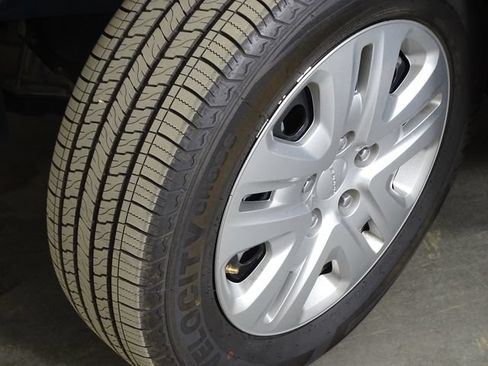 Used 2019 Dodge Journey SE w/ Connectivity Group FWD image 32